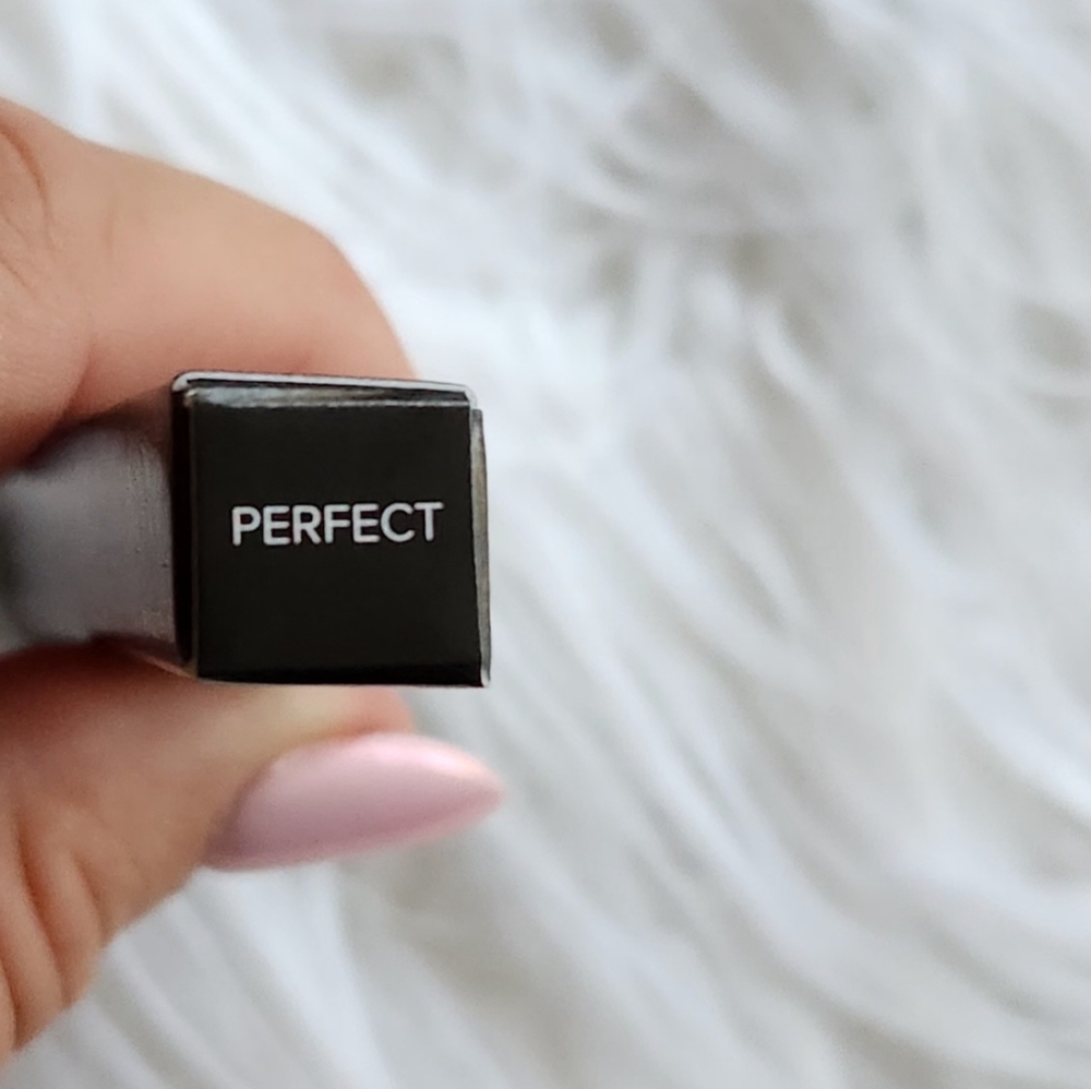 Moodstruck precision liquid eye liner(black) perfect